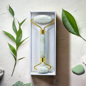 Масажер для обличчя - жадеїт