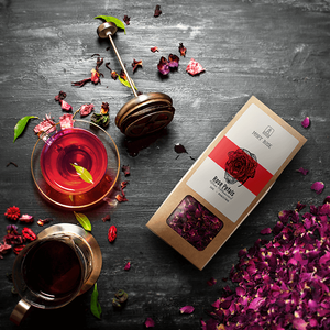 Mary Rose - Червона троянда 20 г - квітка троянди 