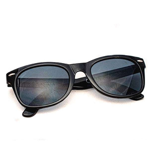 Сонцезахисні окуляри з логотипом MateMundo